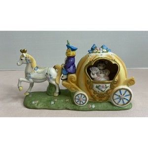 Kitty Cucumber Goes To The Ball Music Box This is a Limited Edition Schmid Mint